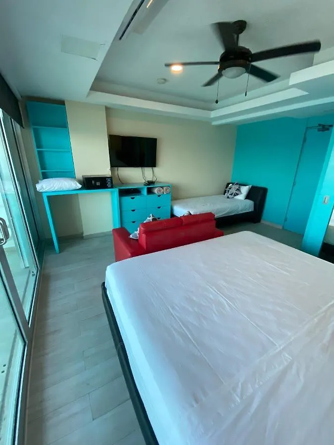 Planta Ocean View Playa Azul Apartment Cancun